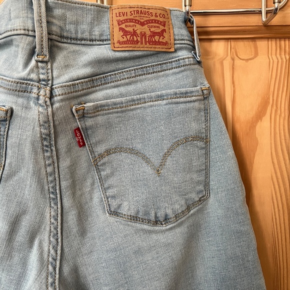 Levi's Women's 710 Super Skinny Jeans NWOT - Picture 3 of 4